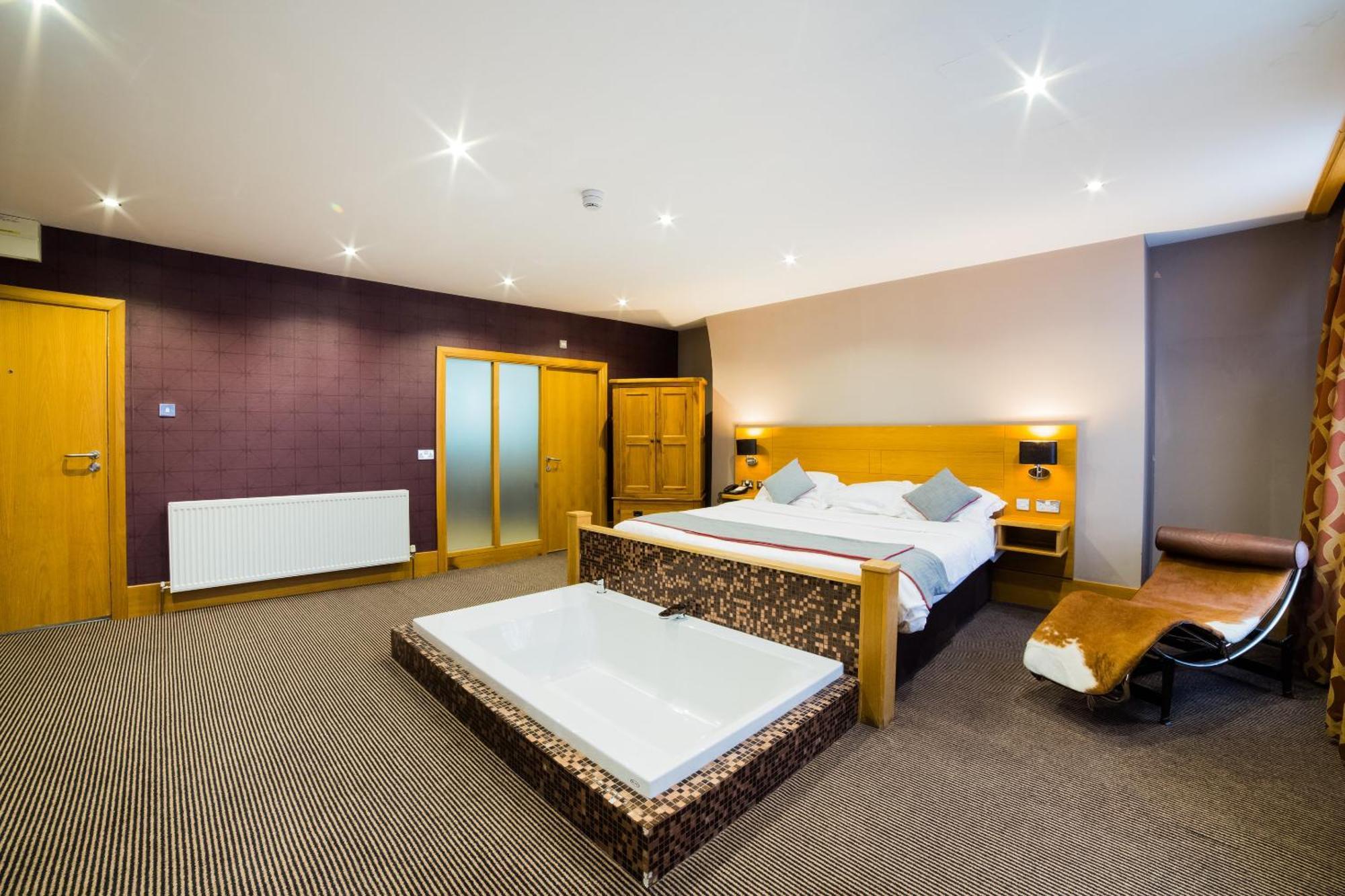 Oyo Imperial Hotel Barrow-in-Furness Exterior photo